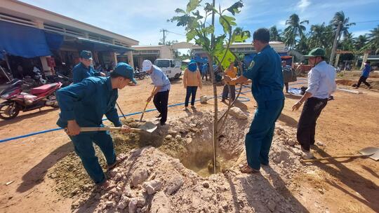 <a href="/tin-tuc/kinh-te" title="Kinh tế" rel="dofollow">Tin từ các huyện, thị xã, thành phố</a>