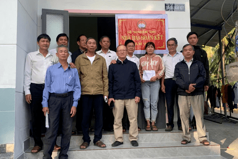 ỦY BAN MTTQ VIỆT NAM XÃ HOÀI CHÂU BẮC  NGHIỆM THU VÀ TRAO KINH PHÍ HỖ TRỢ XÂY DỰNG NHÀ  ĐẠI ĐOÀN KẾT CHO HỘ NGHÈO XÃ HOÀI CHÂU BẮC NĂM 2024